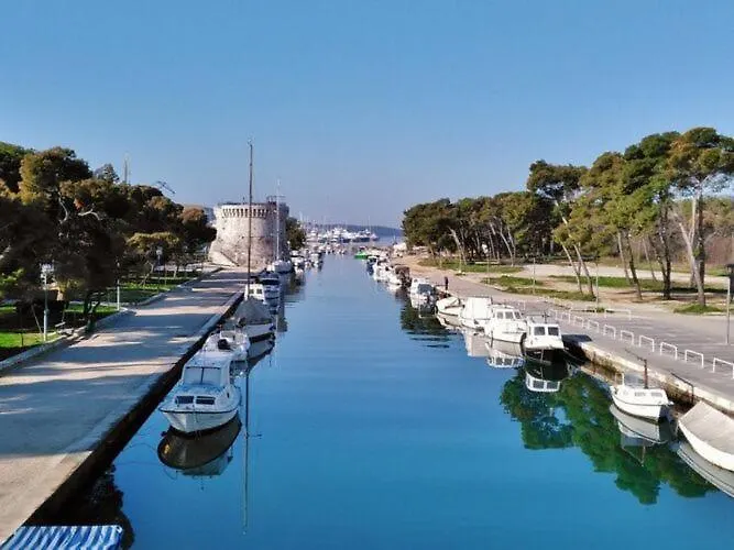 Apartment Boris St - Two Bedroom Apartment With Terrace And Jacuzzi Trogir Croatia