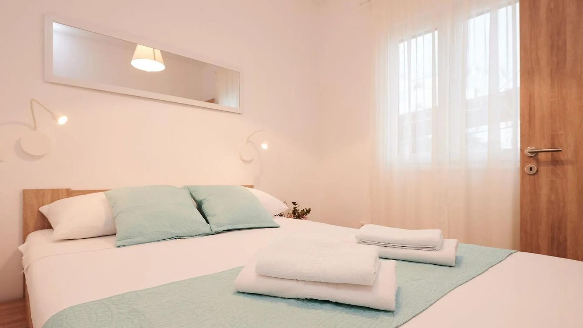 Apartment Boris St - Two Bedroom Apartment With Terrace And Jacuzzi Trogir Croatia