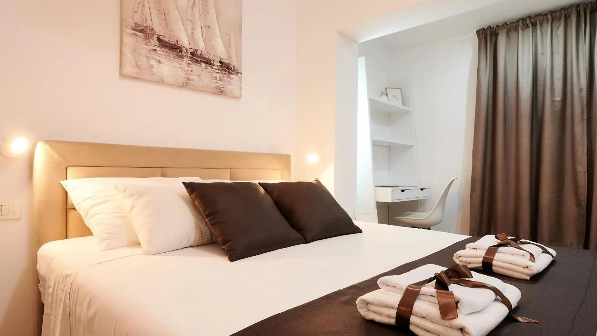 Apartment Boris St - Two Bedroom Apartment With Terrace And Jacuzzi Trogir