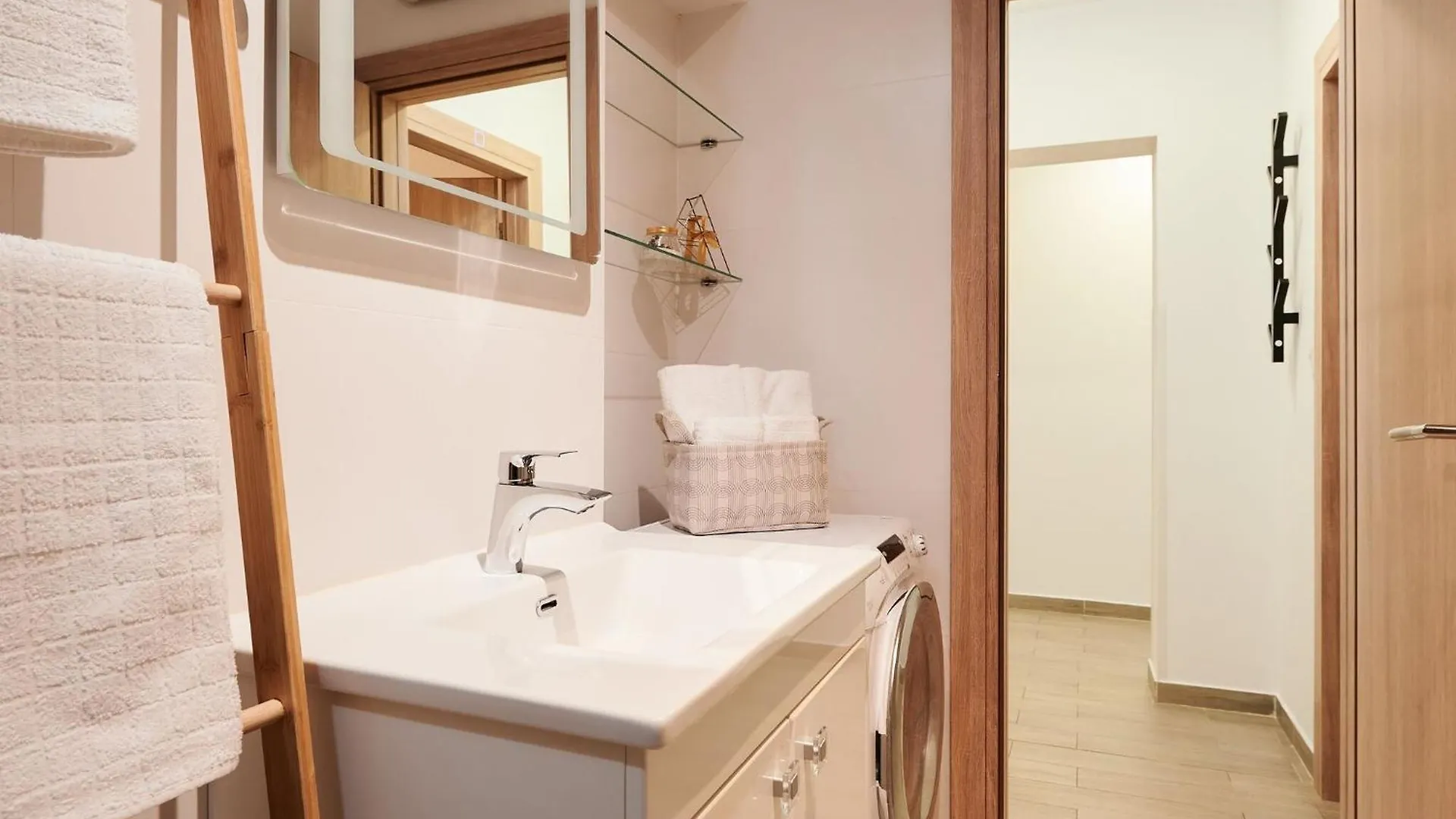 Apartment Boris St - Two Bedroom Apartment With Terrace And Jacuzzi Trogir Croatia