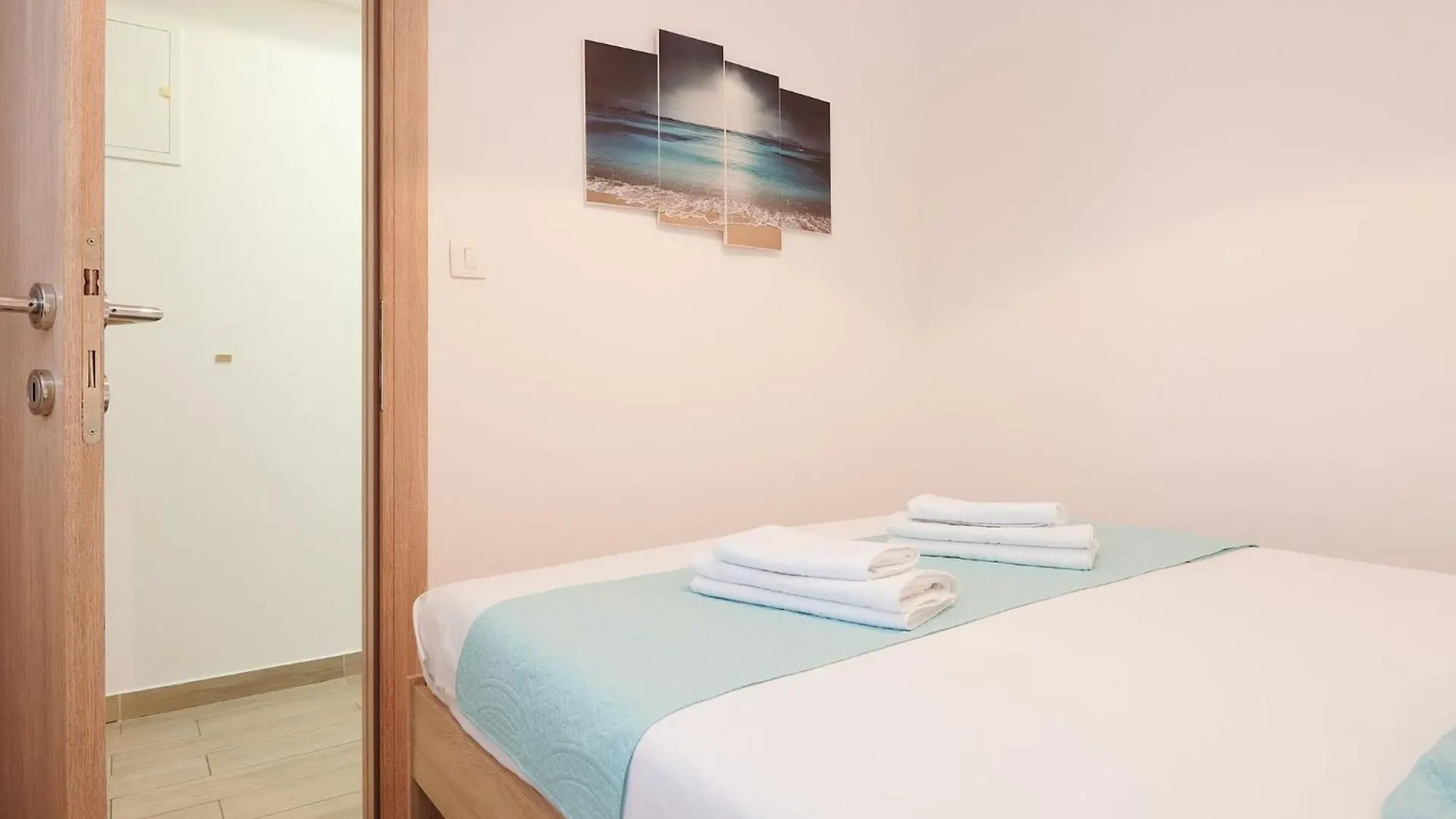 Apartment Boris St - Two Bedroom Apartment With Terrace And Jacuzzi Trogir 0*,  Croatia